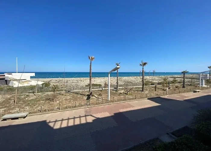 En Bord De Avec Parking Prive, A 50m De La - Fr-1-782-50 아파트